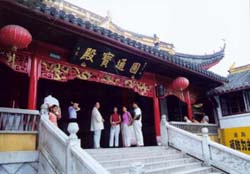 圆通宝殿