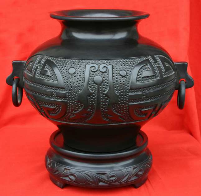 龙山黑陶製作技艺 龙山黑陶製作技艺