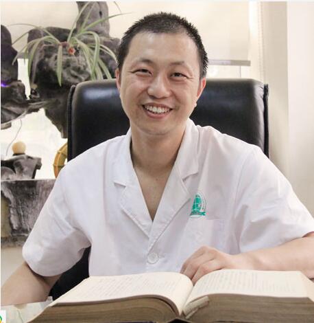 张潮(美信医院医师) 张潮(美信医院医师)