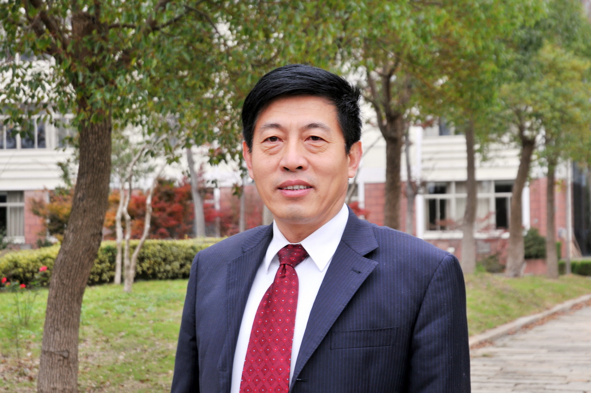 张必忠 张必忠