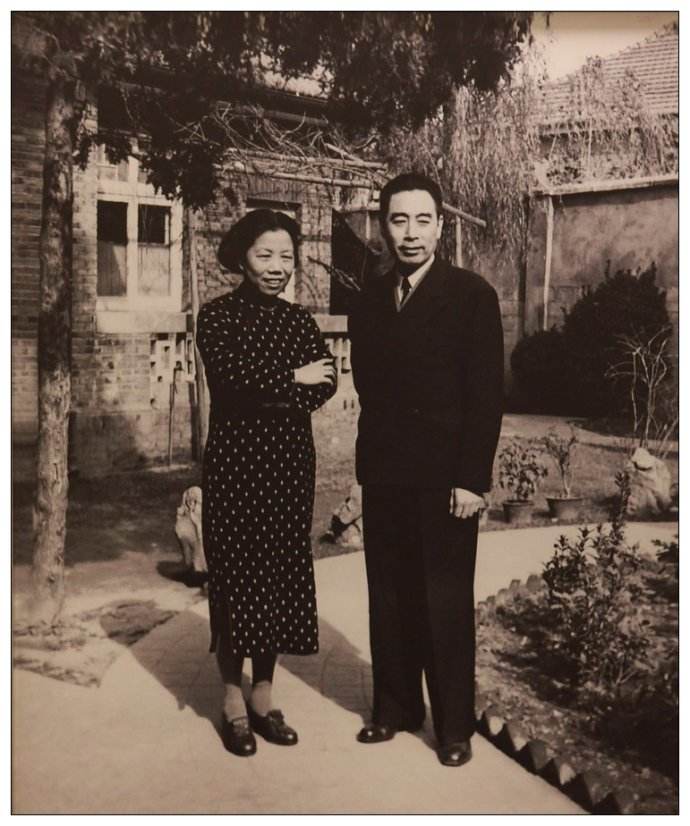 周恩来和邓颖超 周恩来和邓颖超