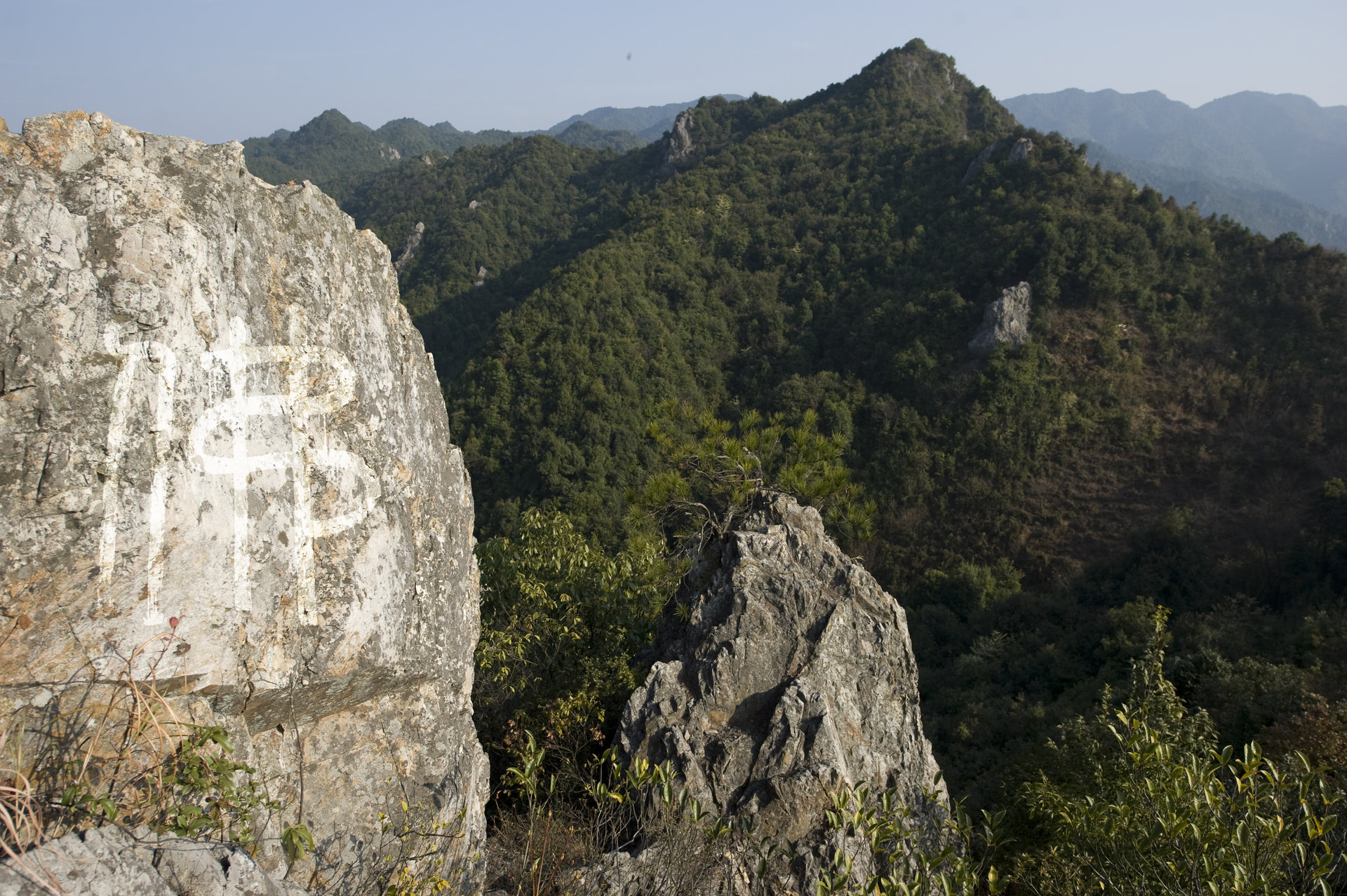 香山(江西省赣州市香山) 香山(江西省赣州市香山)