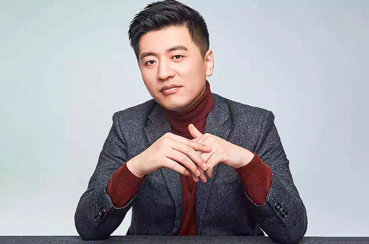 张雪峰(网路红人考研教师)