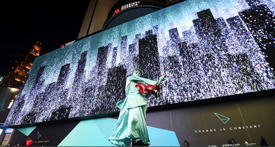 时报广场的超大显示屏 时报广场的超大显示屏