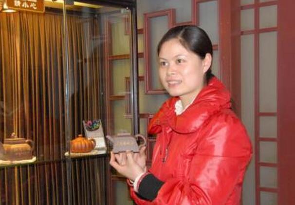 顾婷(工艺美术师) 顾婷(工艺美术师)