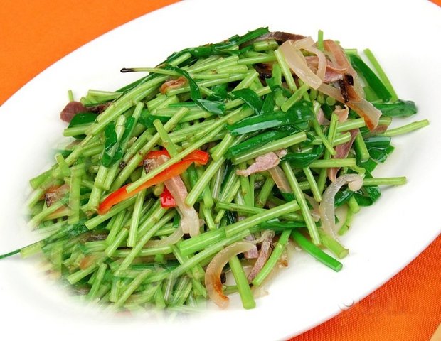 藜蒿炒腊肉