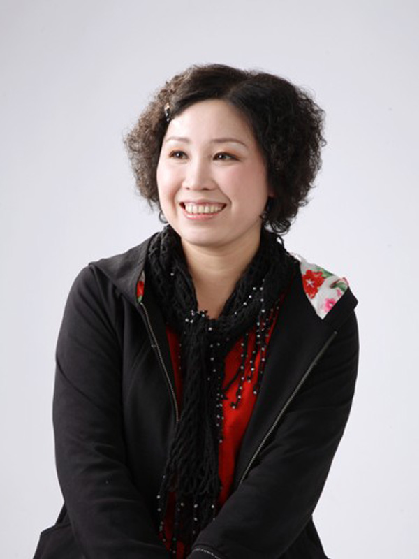 王一梅(中国作家协会会员) 王一梅(中国作家协会会员)