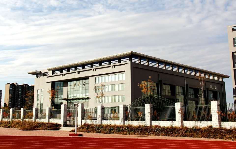集贤县第四中学 集贤县第四中学