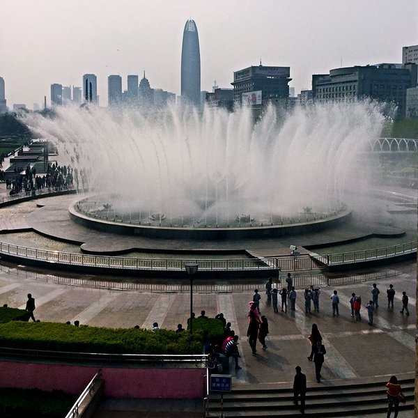 大明湖喷泉