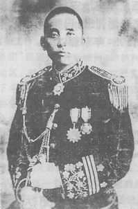 冯治安(摄于30年代) 冯治安(摄于30年代)