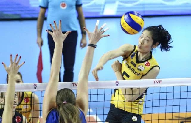 12.22第十轮瓦基弗银行3-1土耳其航空 12.22第十轮瓦基弗银行3-1土耳其航空