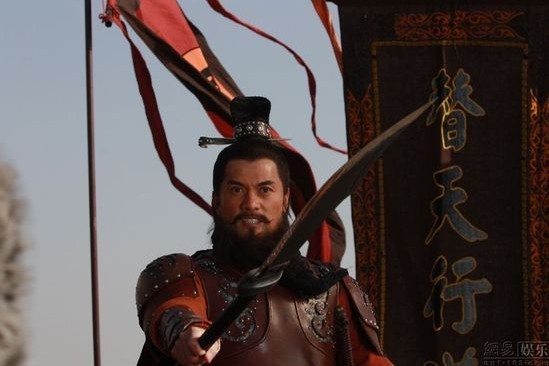 新版《水浒传》中的晁盖 新版《水浒传》中的晁盖