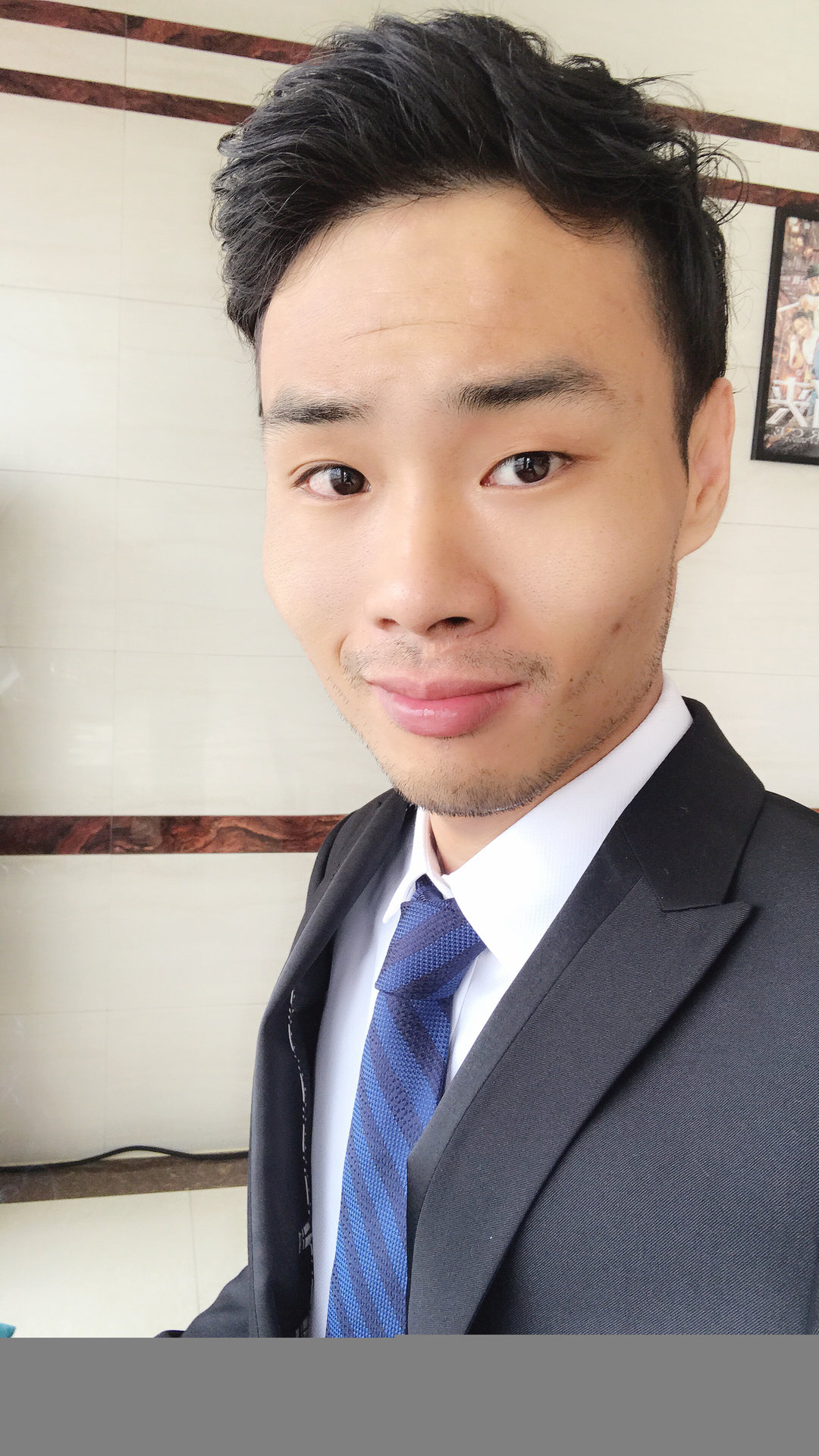 徐俊(编剧导演)