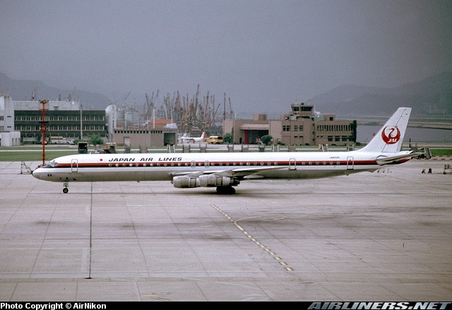 与失事飞机同航空公司同型号的DC-8 与失事飞机同航空公司同型号的DC-8