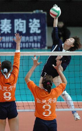 河北女排以3比0战胜北京女排