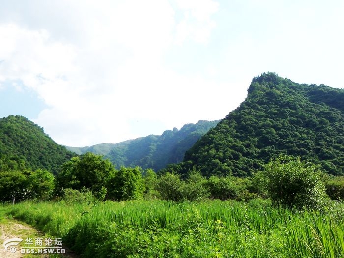 山峰(山体中的上半部分)