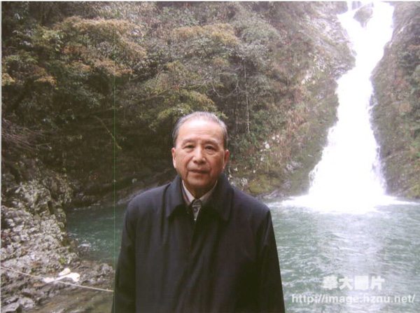 章开沅教授