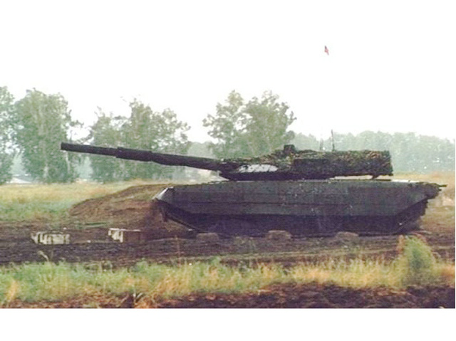 T-80UM2主战坦克