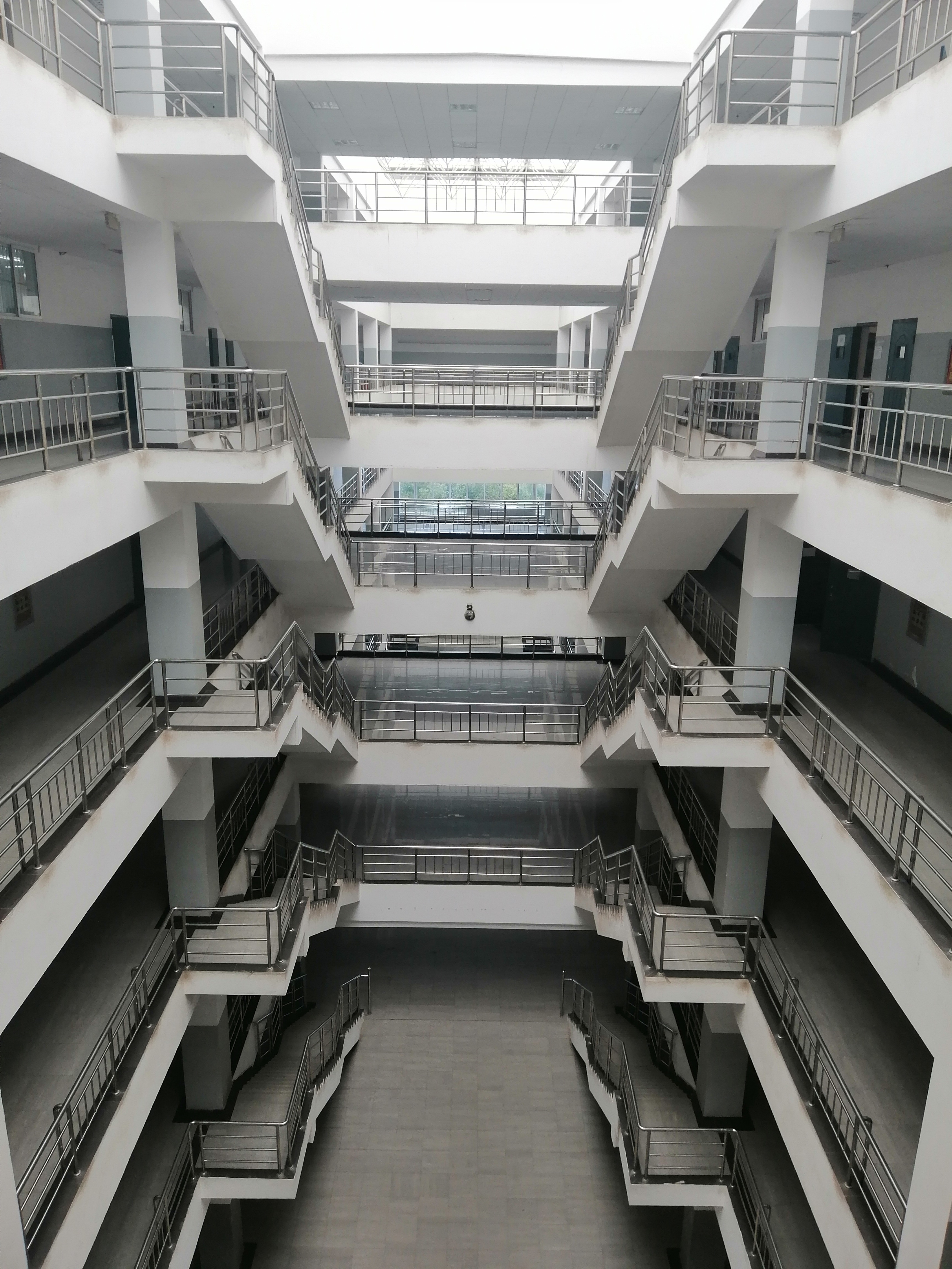 江西工程职业学院教学楼 江西工程职业学院教学楼