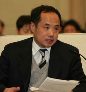 王利明
