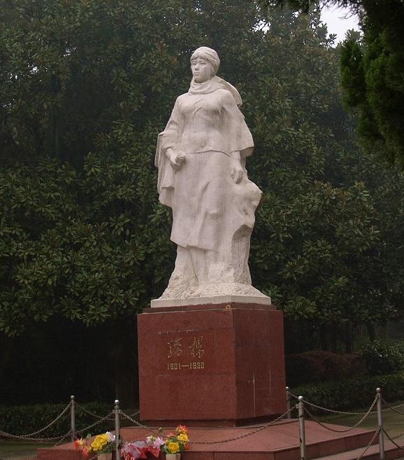开慧烈士汉白玉雕像 开慧烈士汉白玉雕像