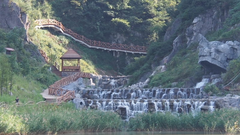 明湖小山峡 明湖小山峡