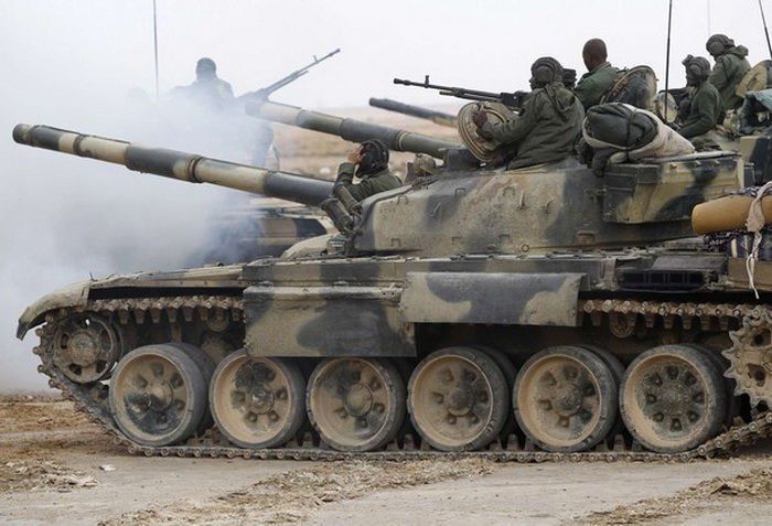 T-72主战坦克(T72) T-72主战坦克(T72)