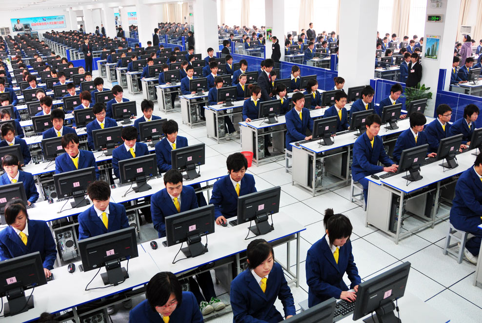 安徽新华电脑学校硬体设施 安徽新华电脑学校硬体设施