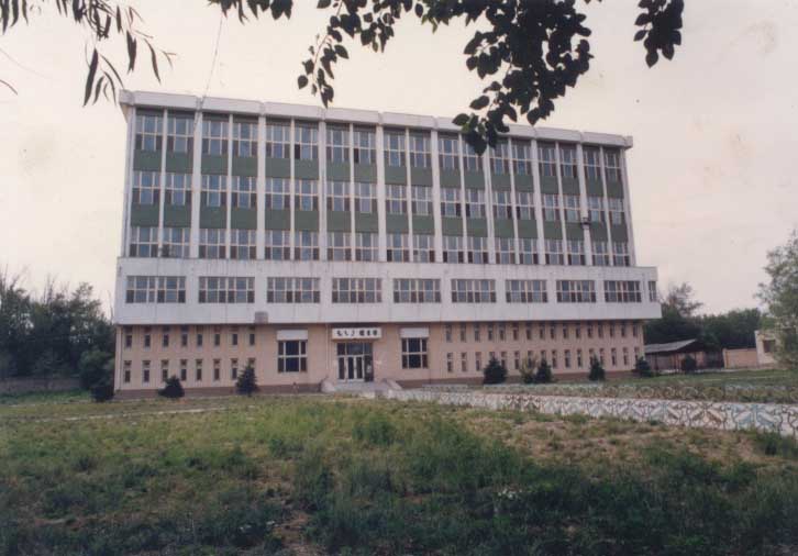 1989年图书馆新建馆舍一期工程竣工 1989年图书馆新建馆舍一期工程竣工