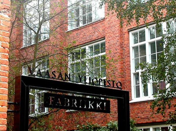 瓦萨大学