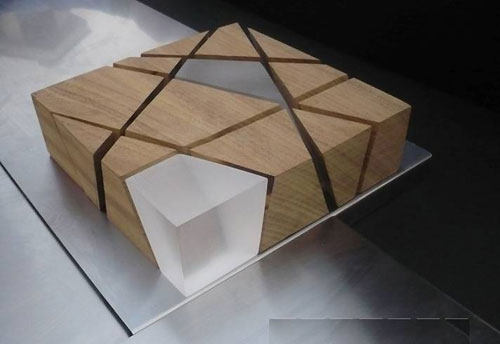 建筑由20个功能模组组合而成