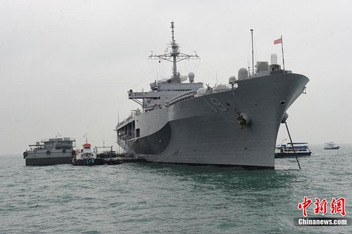 蓝岭号两栖指挥舰(图三) 蓝岭号两栖指挥舰(图三)