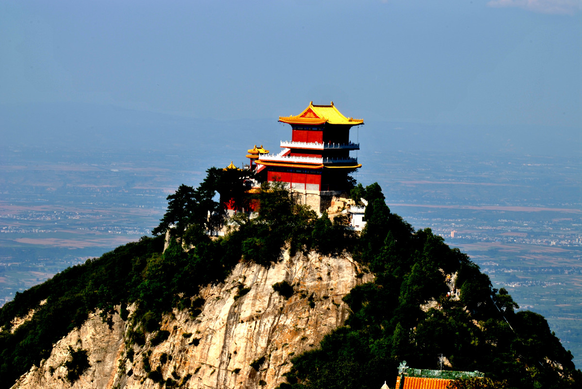 秦岭(中国地理南北分界山脉秦岭)